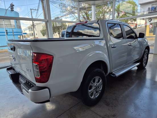 NISSAN-FRONTIER-2022