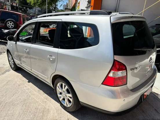 NISSAN-GRAND LIVINA-1.8 SL 16V FLEX 4P AUTOMÁTICO NISSAN-GRAND LIVINA-2012