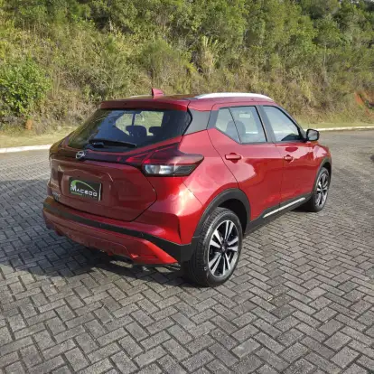 NISSAN-KICKS-2023