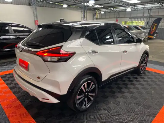 NISSAN-KICKS-2022