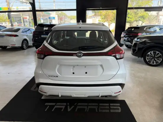 NISSAN-KICKS-2024