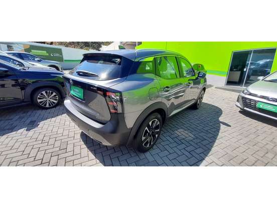 NISSAN-KICKS-2025