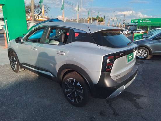 NISSAN-KICKS-2025