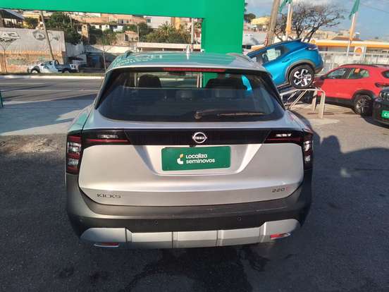 NISSAN-KICKS-2025