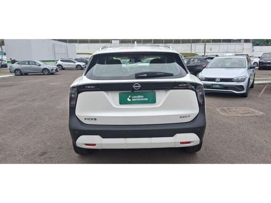 NISSAN-KICKS-2025