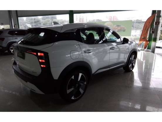 NISSAN-KICKS-2025