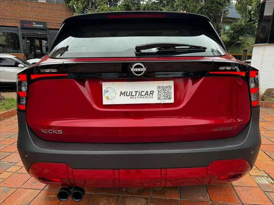 NISSAN-KICKS-2025