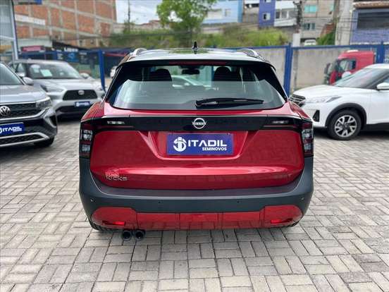 NISSAN-KICKS-2025