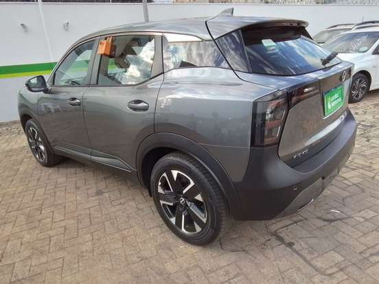NISSAN-KICKS-2025