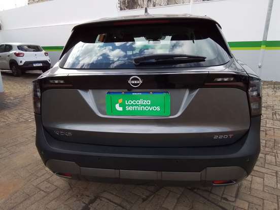 NISSAN-KICKS-2025