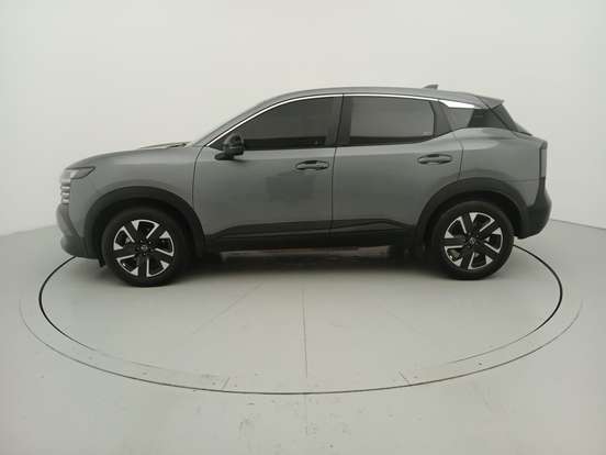 NISSAN-KICKS-2025