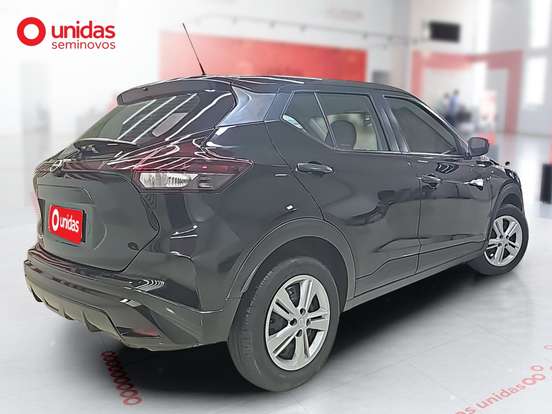 NISSAN-KICKS-2023