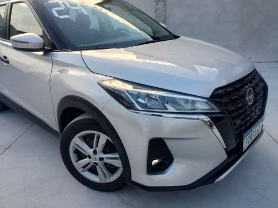 NISSAN-KICKS-2023