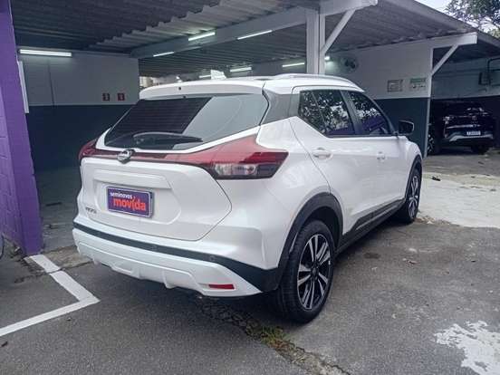 NISSAN-KICKS-2023