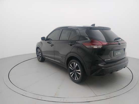 NISSAN-KICKS-2024