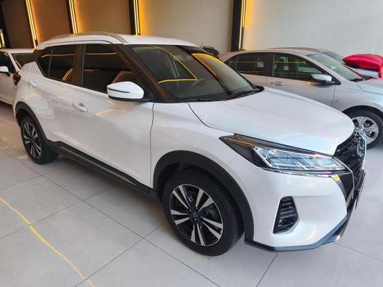 NISSAN-KICKS-2023