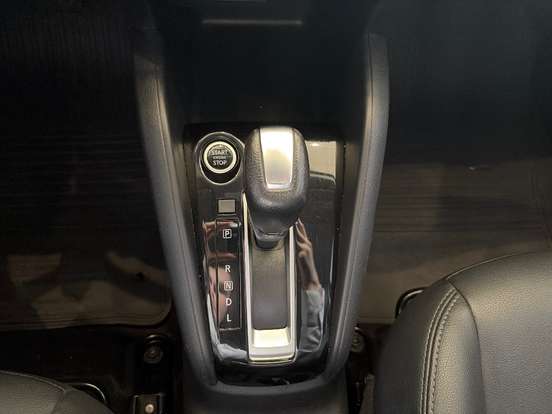 NISSAN-KICKS-2023