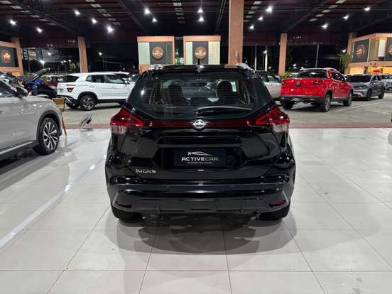 NISSAN-KICKS-2022