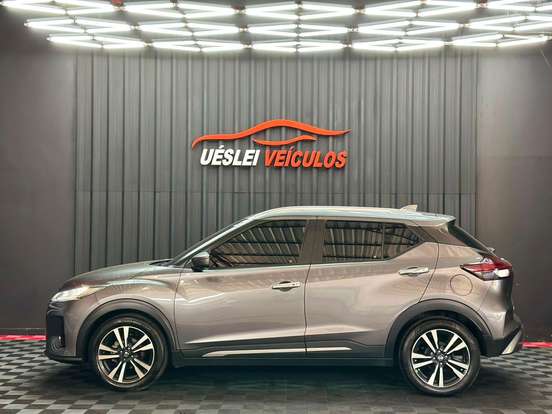NISSAN-KICKS-2022