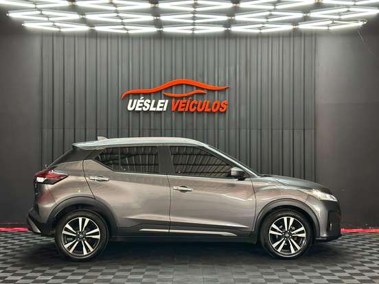 NISSAN-KICKS-2022