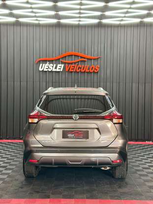 NISSAN-KICKS-2022