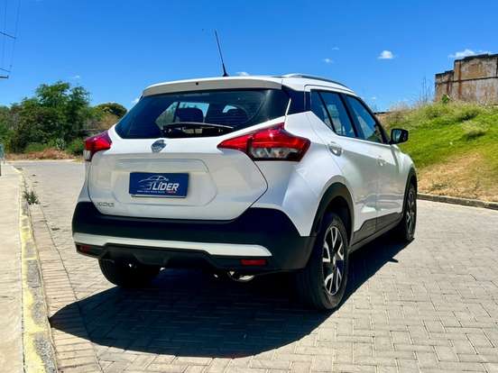 NISSAN-KICKS-2020