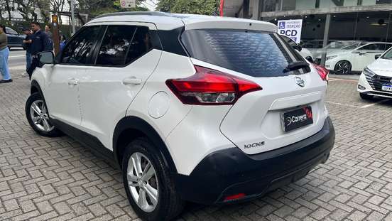 NISSAN-KICKS-2018