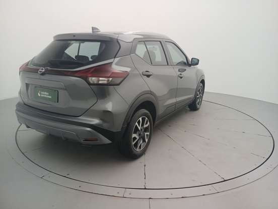NISSAN-KICKS-2024