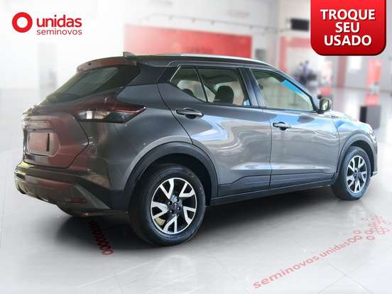 NISSAN-KICKS-2023