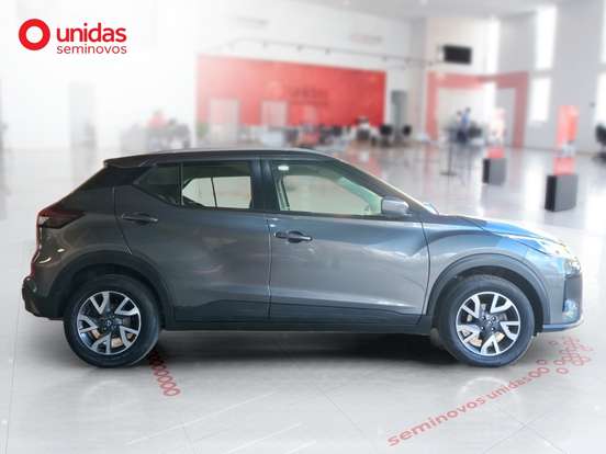 NISSAN-KICKS-2023