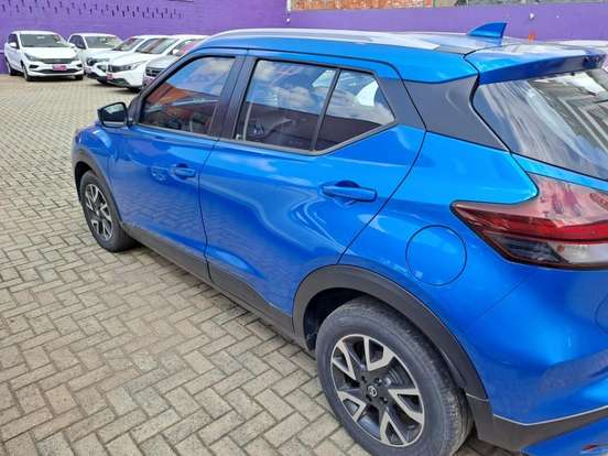 NISSAN-KICKS-2022
