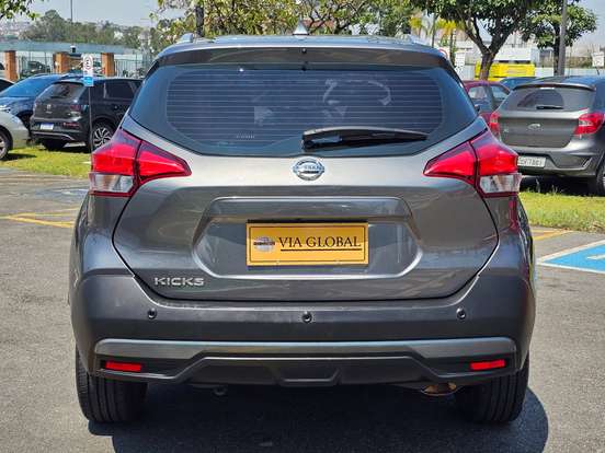 NISSAN-KICKS-2016