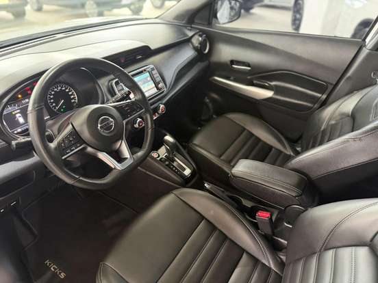 NISSAN-KICKS-2020