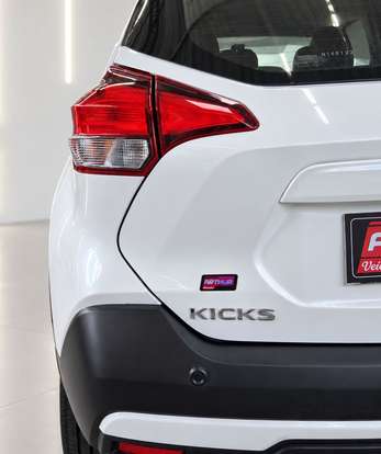 NISSAN-KICKS-2016