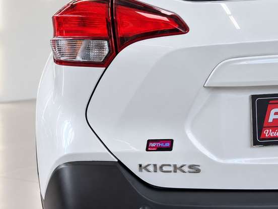 NISSAN-KICKS-1.6 16V FLEXSTART SV 4P XTRONIC NISSAN-KICKS-2016