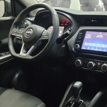 NISSAN-KICKS PLAY-2025