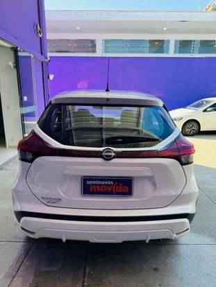 NISSAN-KICKS PLAY-2025