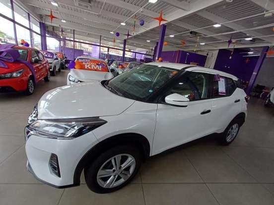 NISSAN-KICKS PLAY-2025