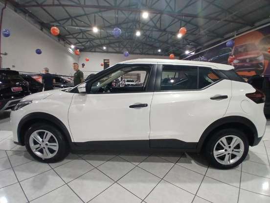 NISSAN-KICKS PLAY-1.6 16V FLEXSTART ACTIVE PLUS XTRONIC NISSAN-KICKS PLAY-2025