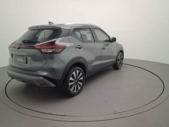 NISSAN-KICKS PLAY-2025
