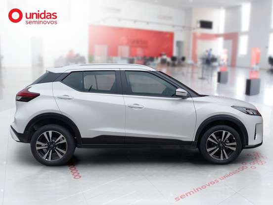 NISSAN-KICKS PLAY-2025