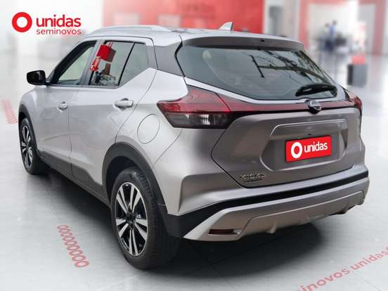NISSAN-KICKS PLAY-2025
