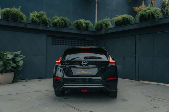 NISSAN-LEAF-2022