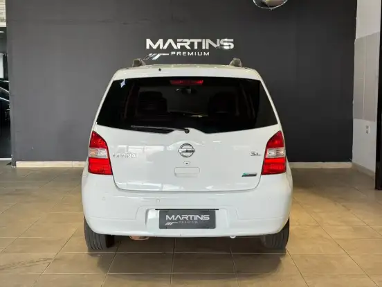 NISSAN-LIVINA-1.8 SL 16V FLEX 4P AUTOMÁTICO NISSAN-LIVINA-2011