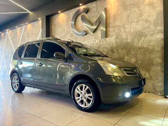 NISSAN-LIVINA-2013