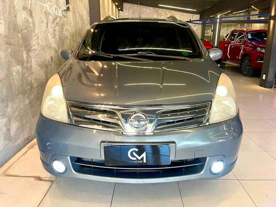 NISSAN-LIVINA-2013