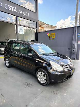 NISSAN-LIVINA-1.8 SL 16V FLEX 4P AUTOMÁTICO NISSAN-LIVINA-2011