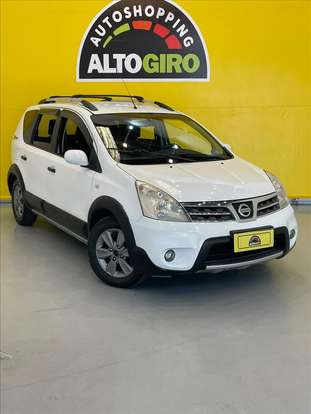 NISSAN-LIVINA-2012