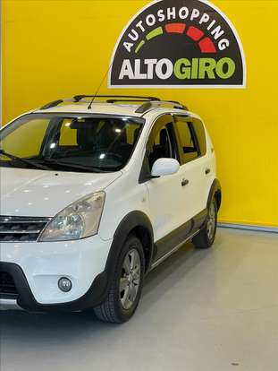 NISSAN-LIVINA-2012