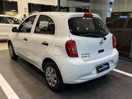 NISSAN-MARCH-2016